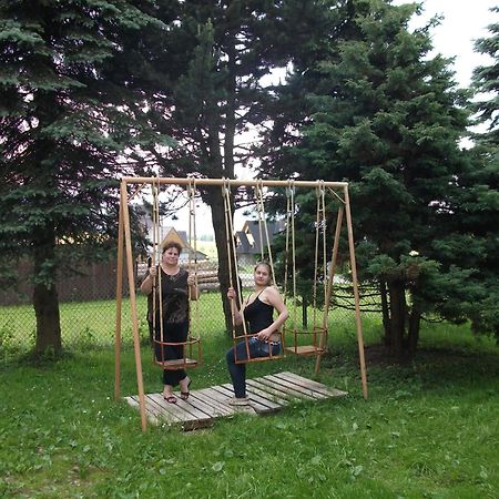 Janosik Apartment Бустрик Екстериор снимка