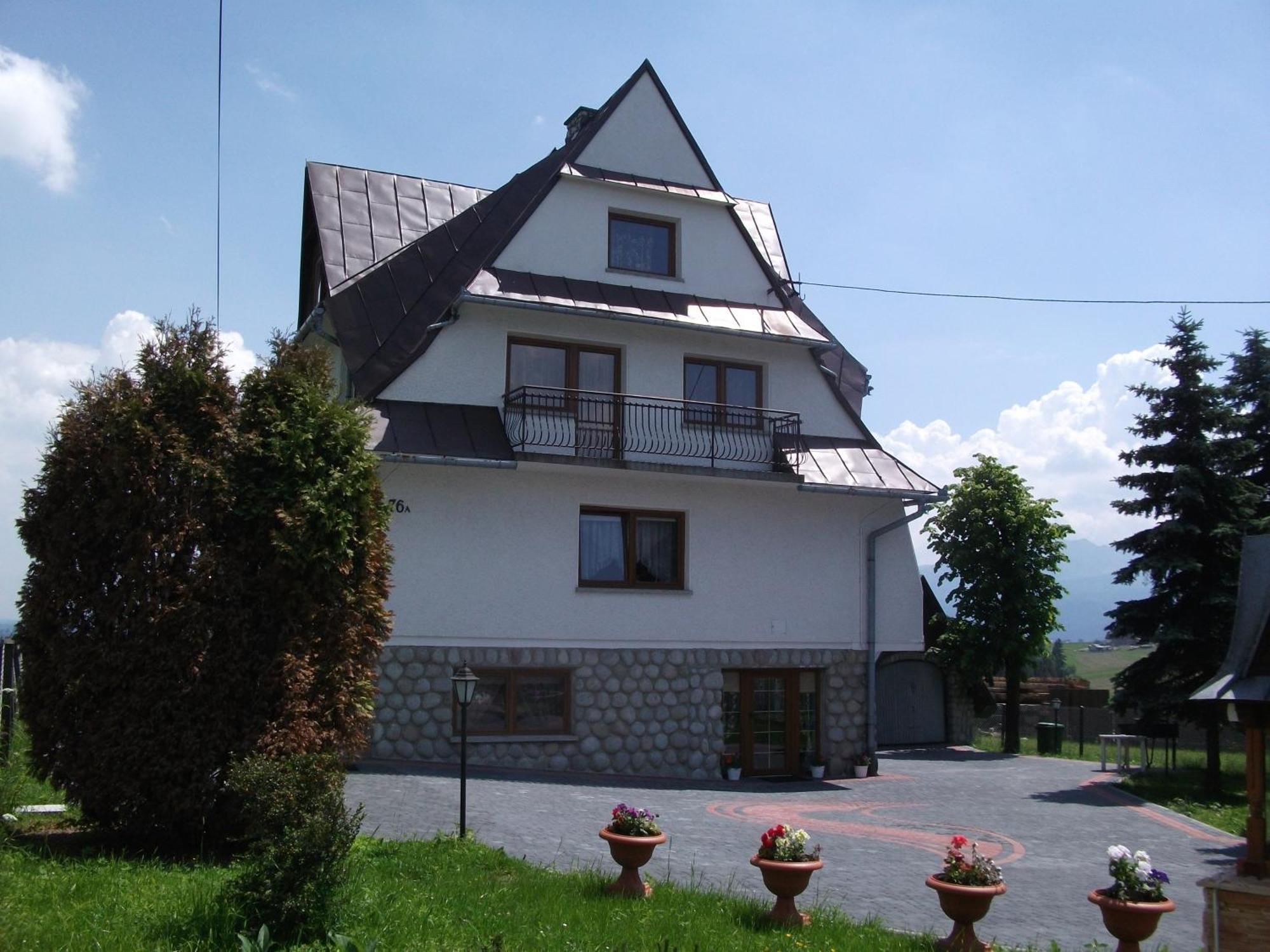 Janosik Apartment Бустрик Екстериор снимка