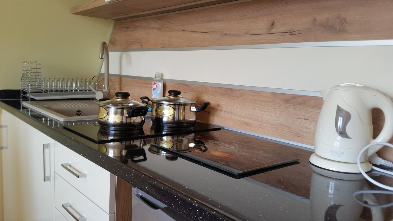 Janosik Apartment Бустрик Екстериор снимка